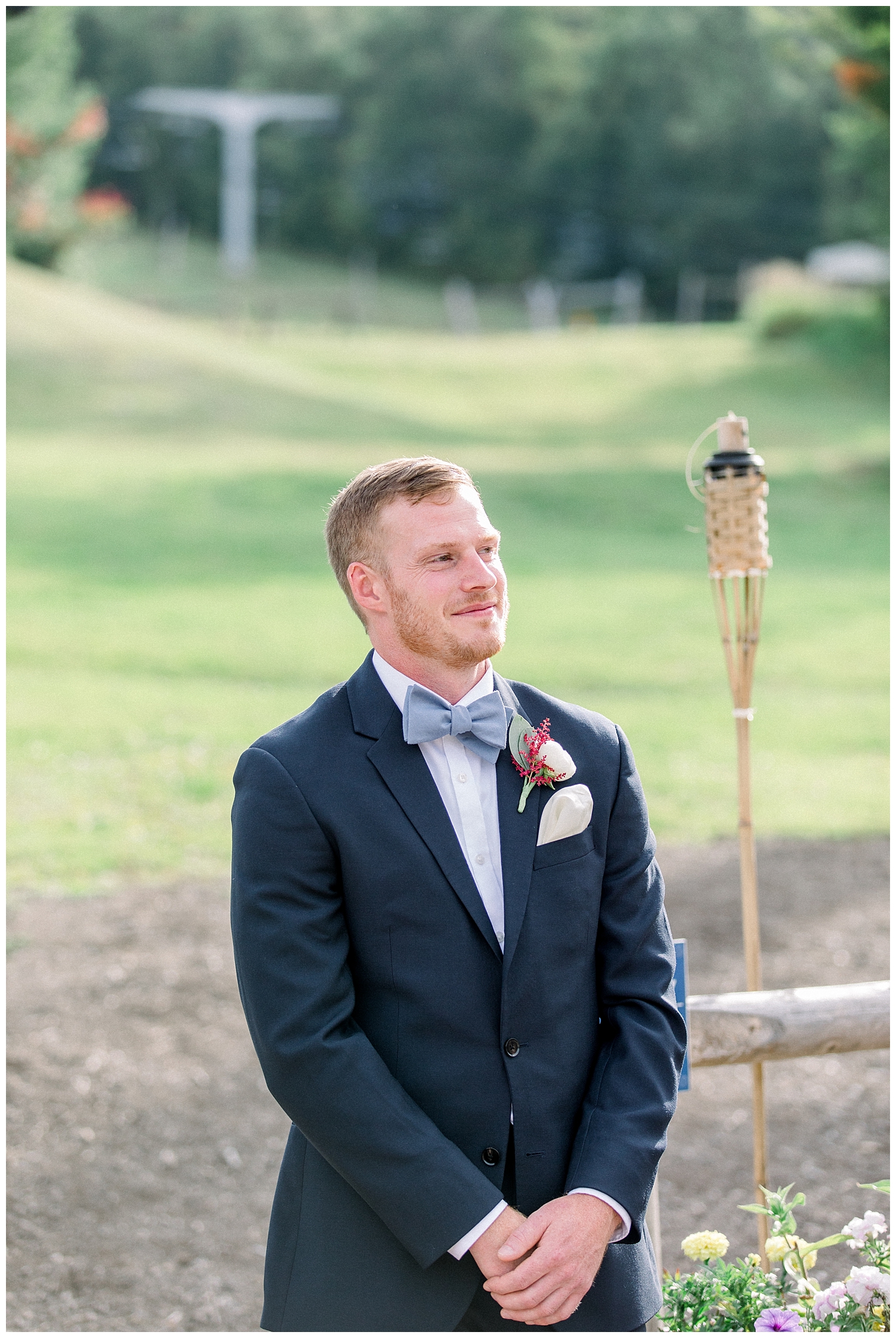 Outside wedding ceremony at Sugarloaf Mountain Resort in Maine, photos by Halie Olszowy.