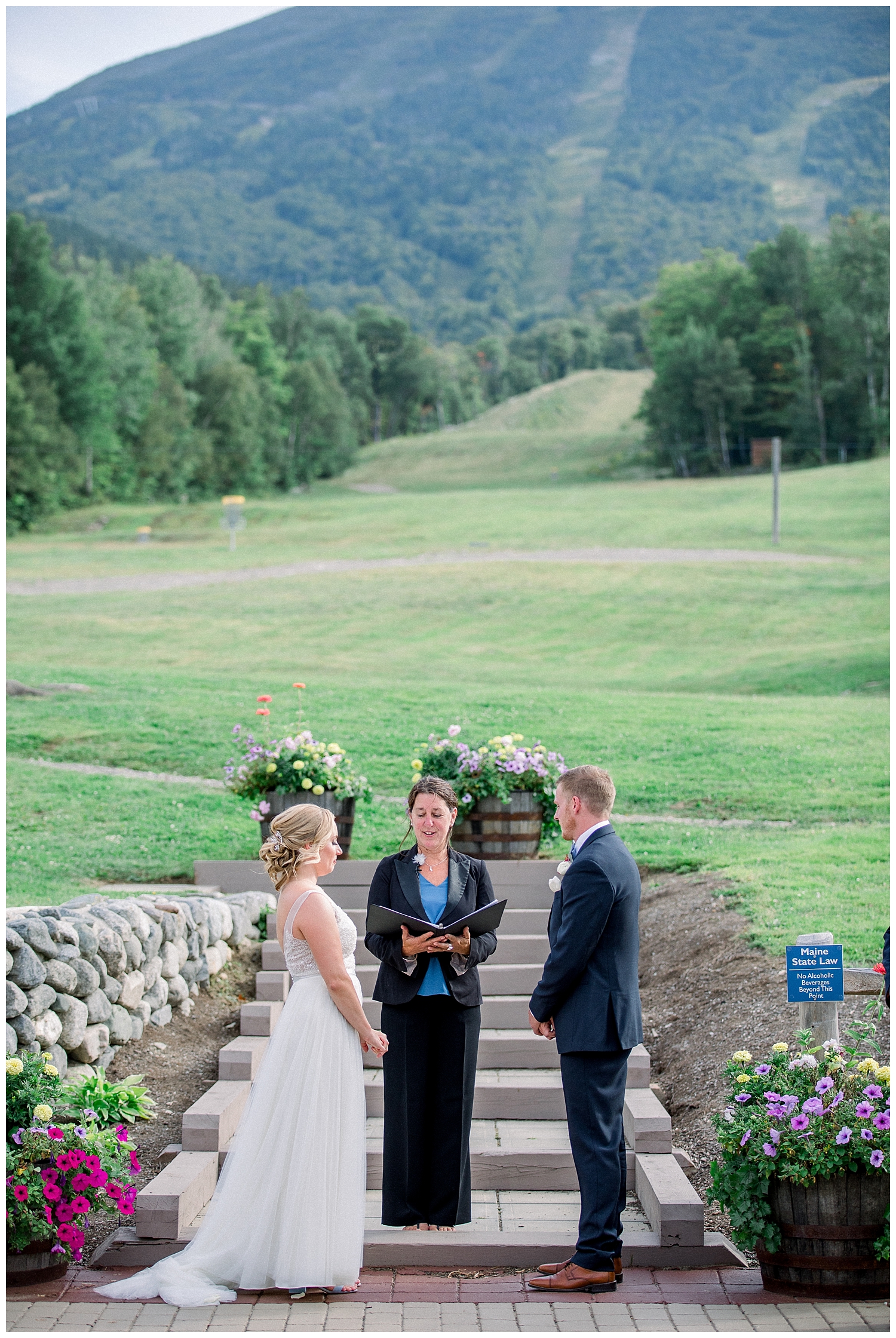 Outside wedding ceremony at Sugarloaf Mountain Resort in Maine, photos by Halie Olszowy.