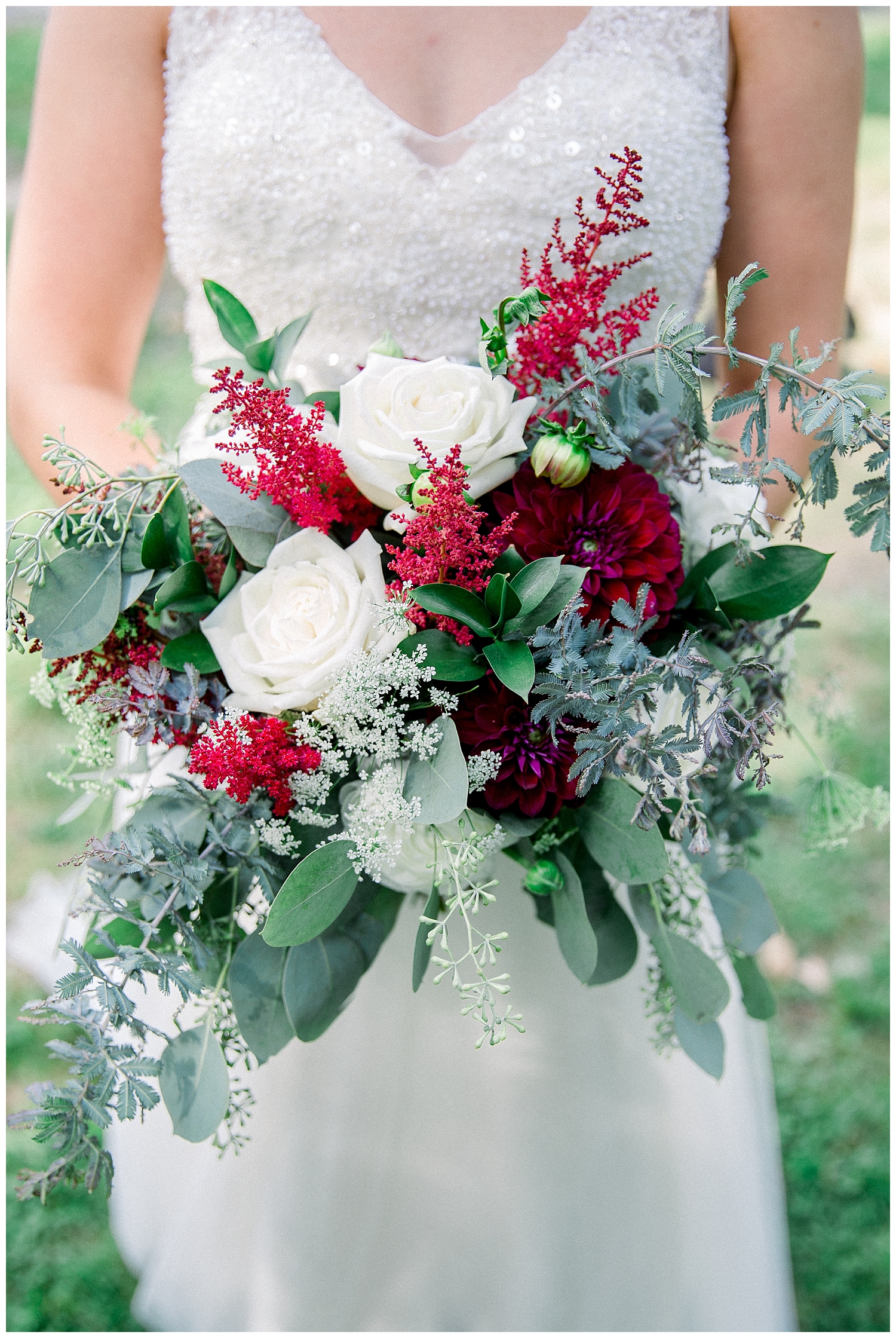 Wedding florals by Skowhegan Fleuriste in Maine. Sugarloaf Mountain Resort Wedding in Maine, photos by Halie Olszowy.