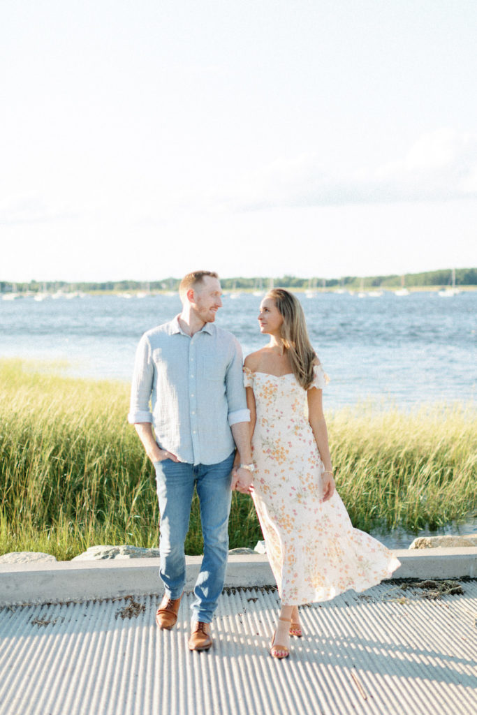 How to Dress for Your Engagement Session | Photo: By Halie