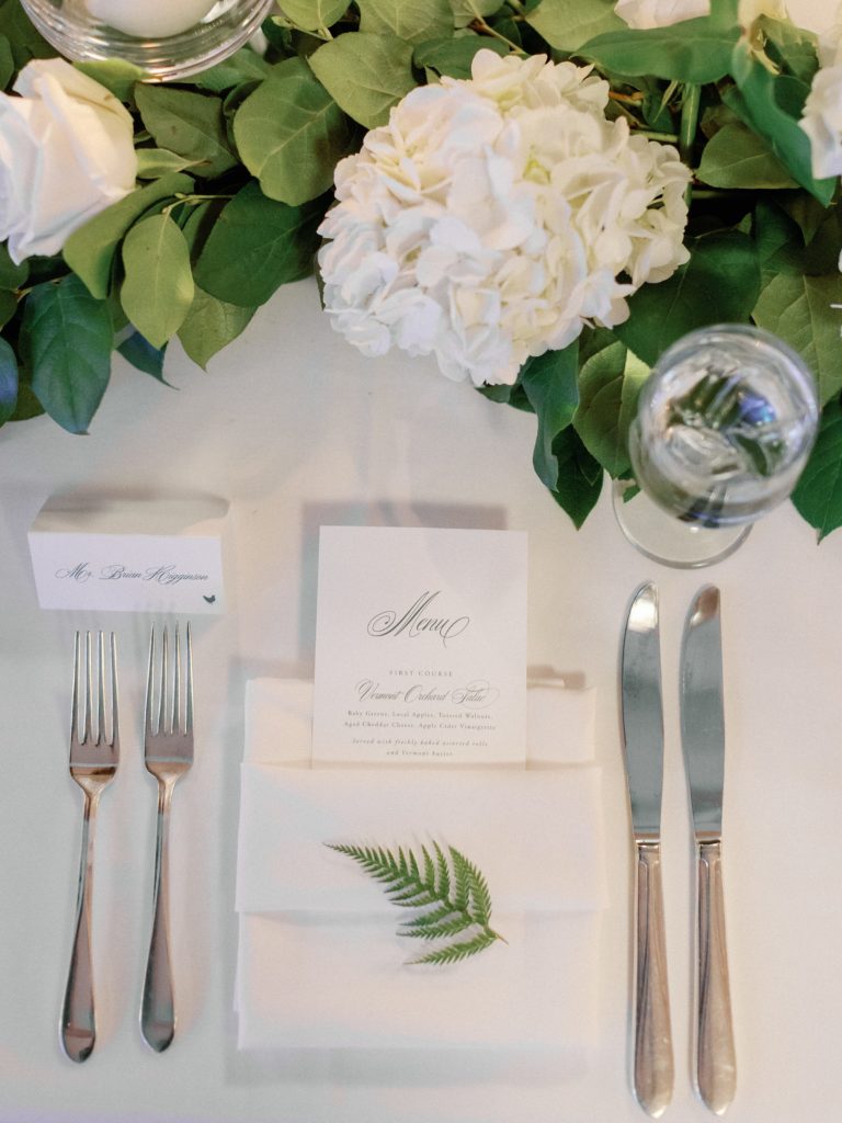 Reception tablescape decor at the Woodstock Inn for spring wedding